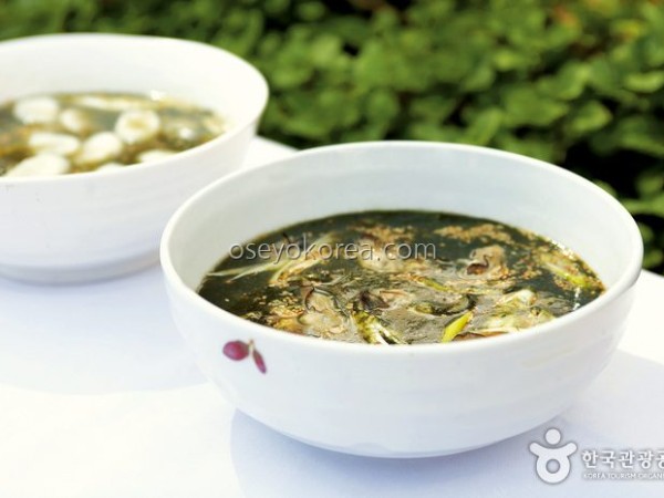 Myeonghuine Eumsikjeom