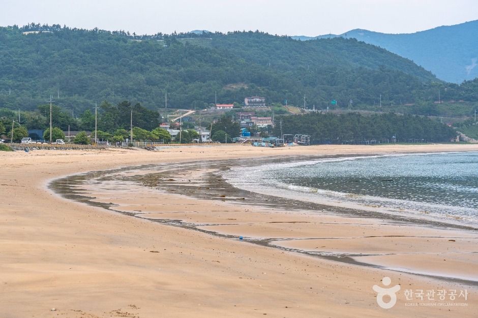 Ikgeum Beach (익금해수욕장)